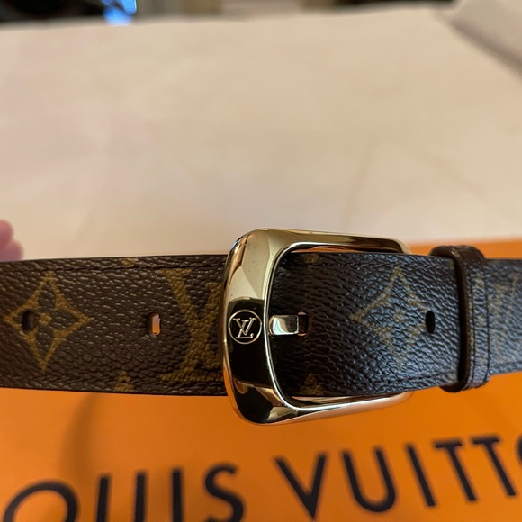 Louis Vuitton Brown canvas belt gently used no major scuffs with 1 extra hole - Picture 6 of 13